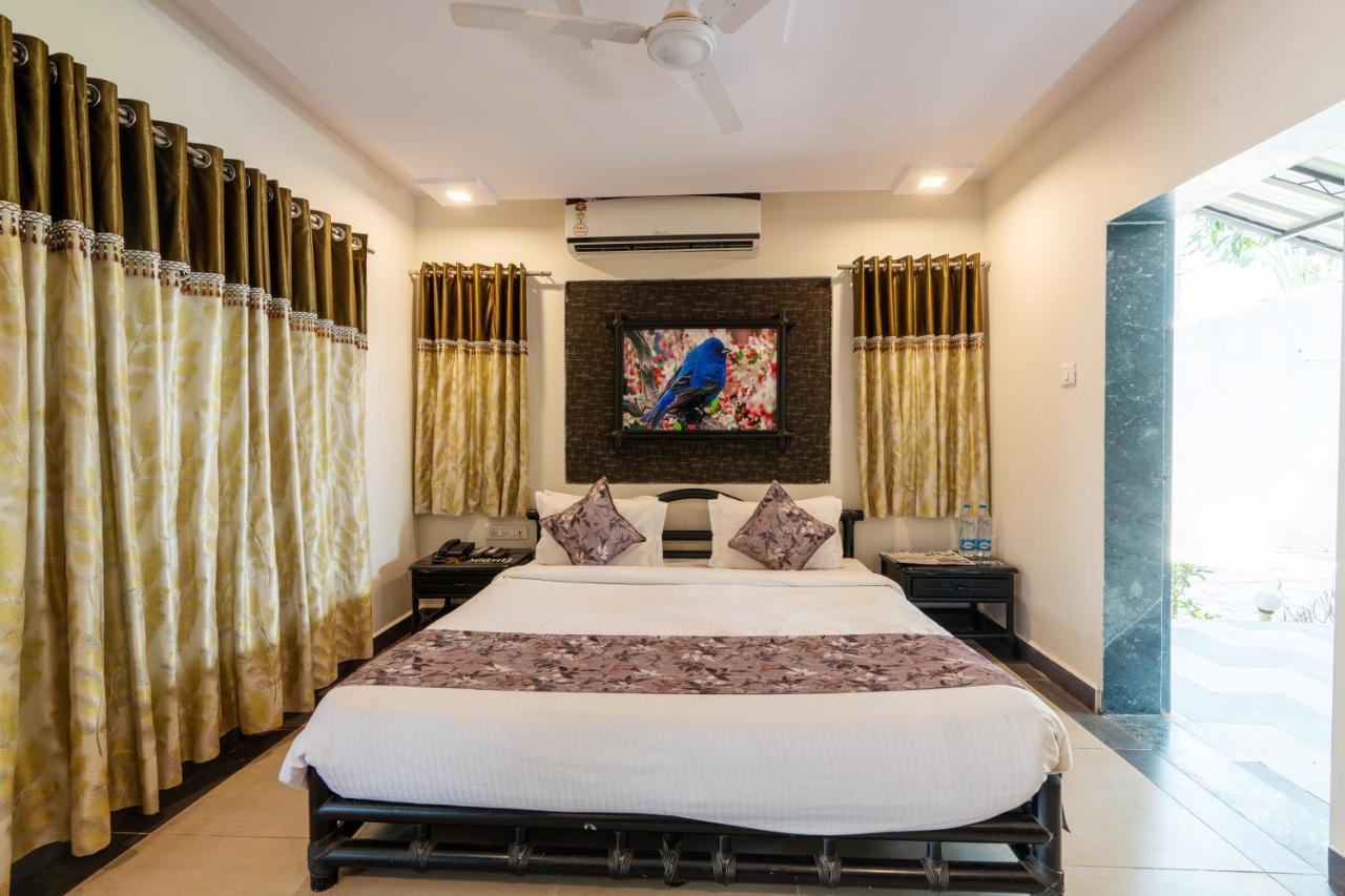 Saavaj Resort, Sasan Gir - Where Wilderness Meets Luxury ภายนอก รูปภาพ